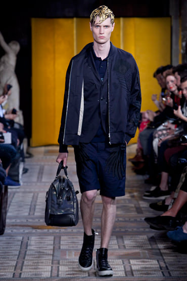 MIHARAYASUHIRO × TUMI SS14 RUNWAY IMAGE